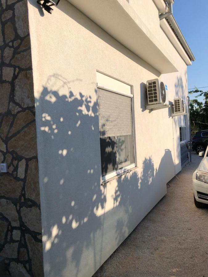 Appartement Vila Fajen Sukošan Kültér fotó